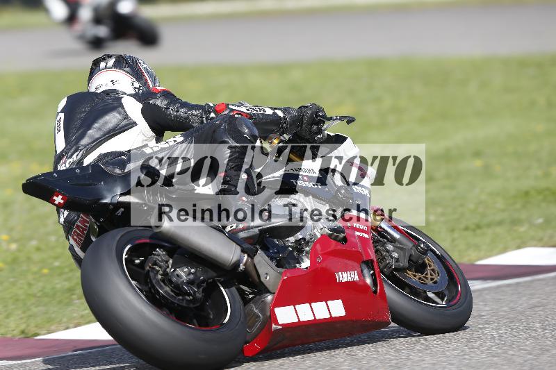 /Archiv-2025/53 16.09.2025 Track Day Domi Aegerter ADR/Gruppe rot/16
